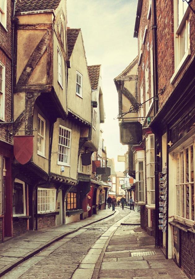 Shambles Suites In The Centre Of York, Sleeps 16 ภายนอก รูปภาพ
