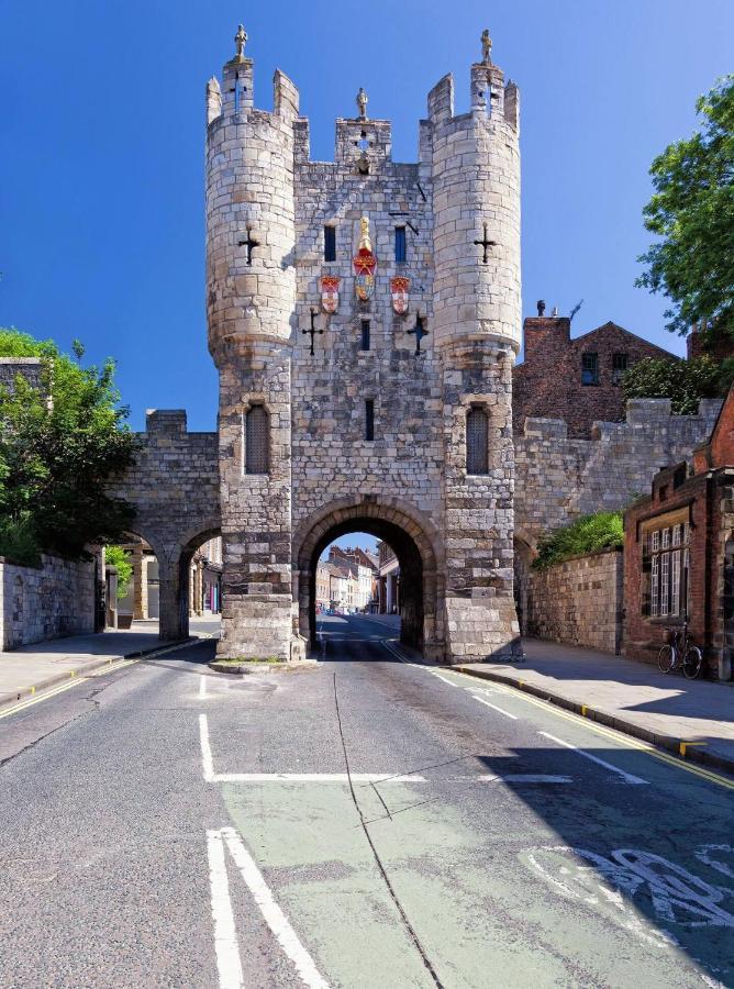 Shambles Suites In The Centre Of York, Sleeps 16 ภายนอก รูปภาพ