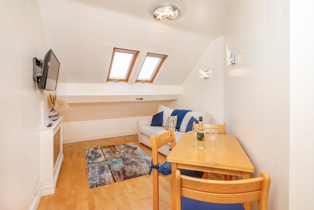 Shambles Suites In The Centre Of York, Sleeps 16 ภายนอก รูปภาพ