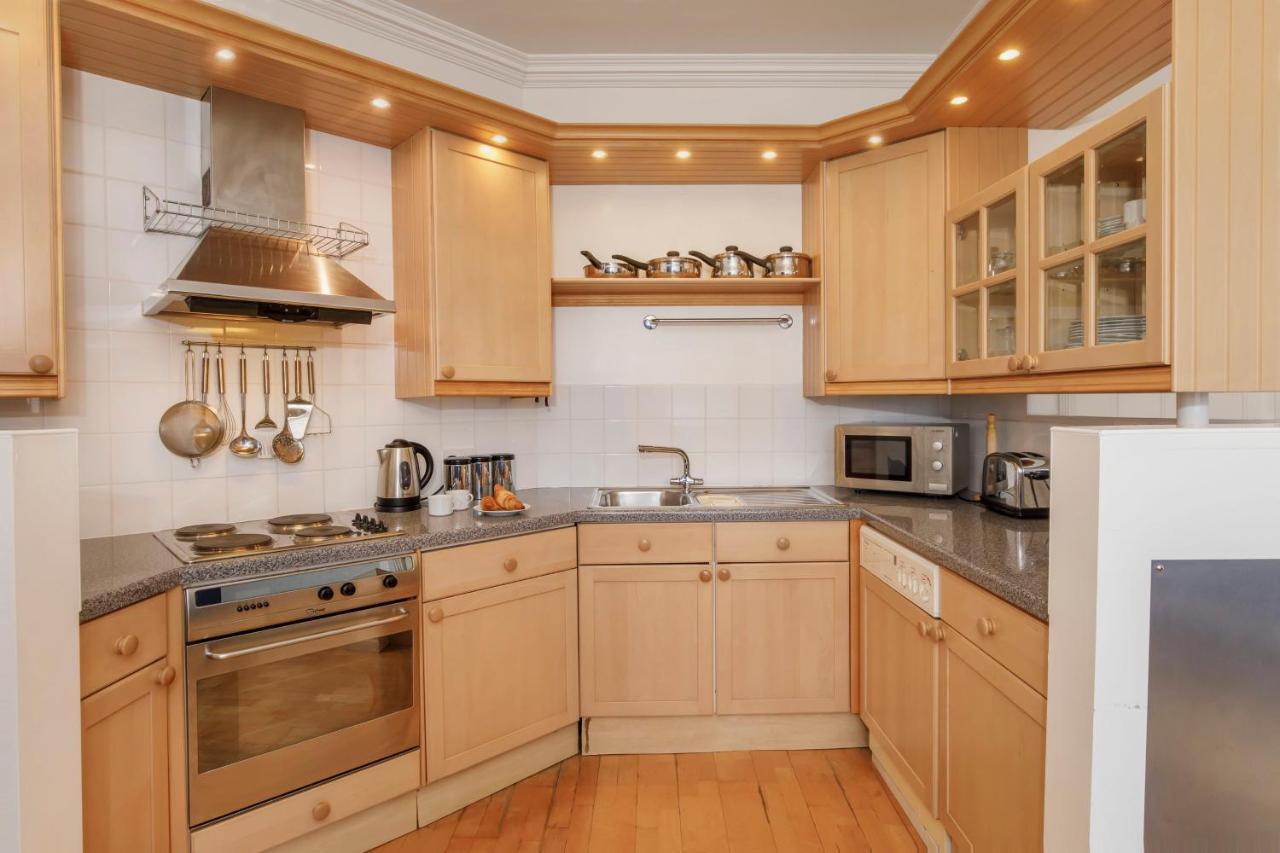 Shambles Suites In The Centre Of York, Sleeps 16 ภายนอก รูปภาพ