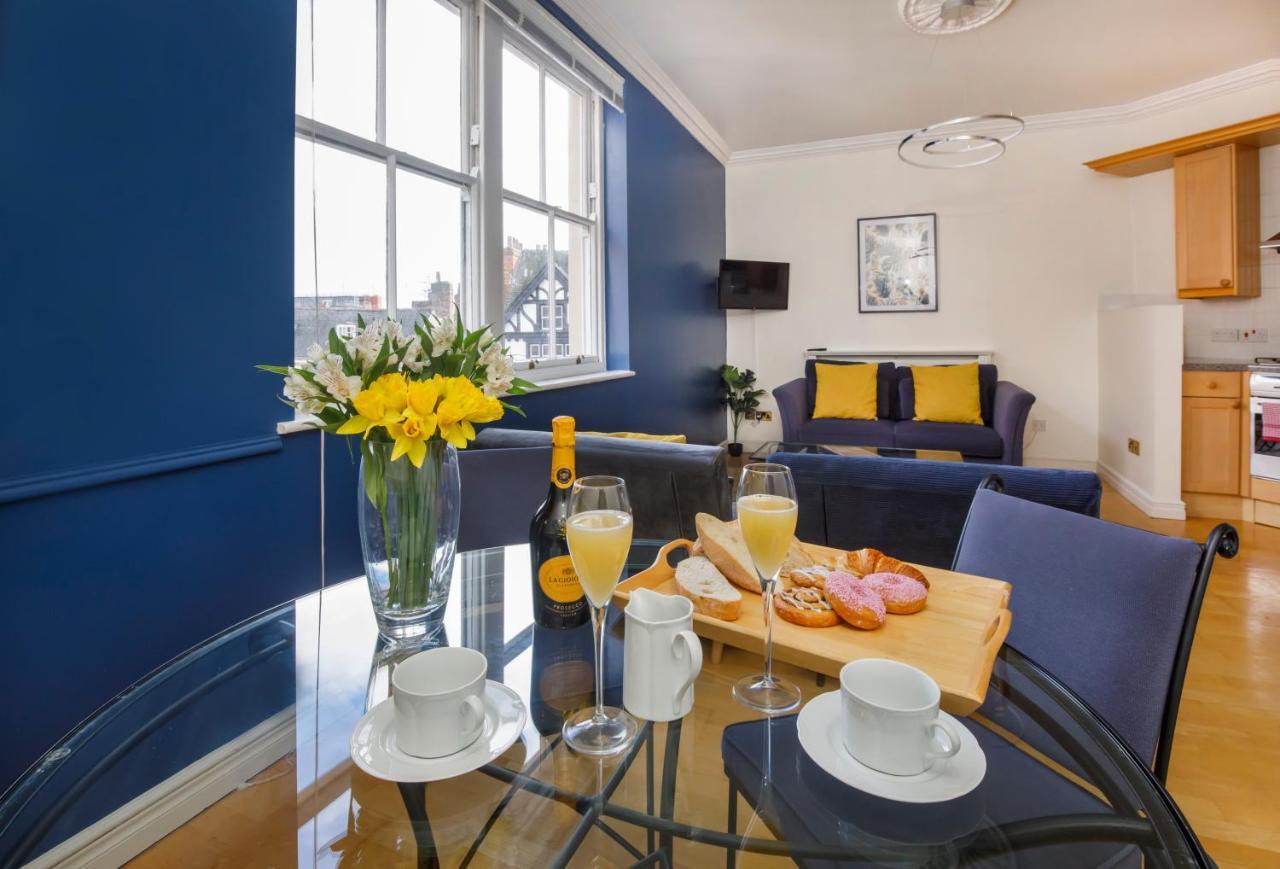 Shambles Suites In The Centre Of York, Sleeps 16 ภายนอก รูปภาพ