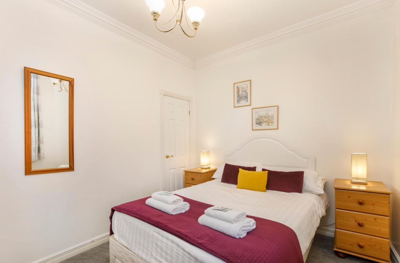 Shambles Suites In The Centre Of York, Sleeps 16 ภายนอก รูปภาพ